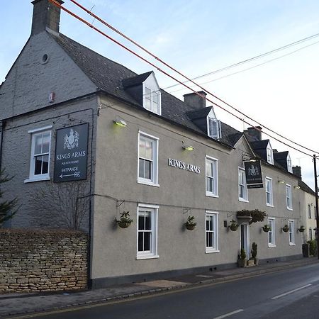 Hotel The Kings Arms à Didmarton Extérieur photo