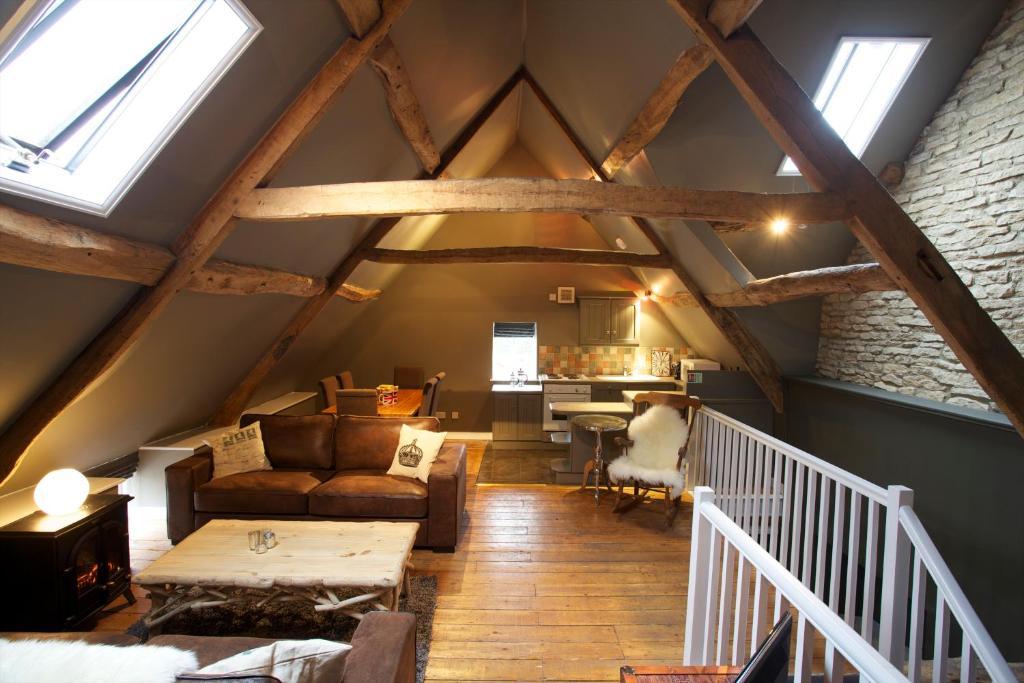 Hotel The Kings Arms à Didmarton Chambre photo