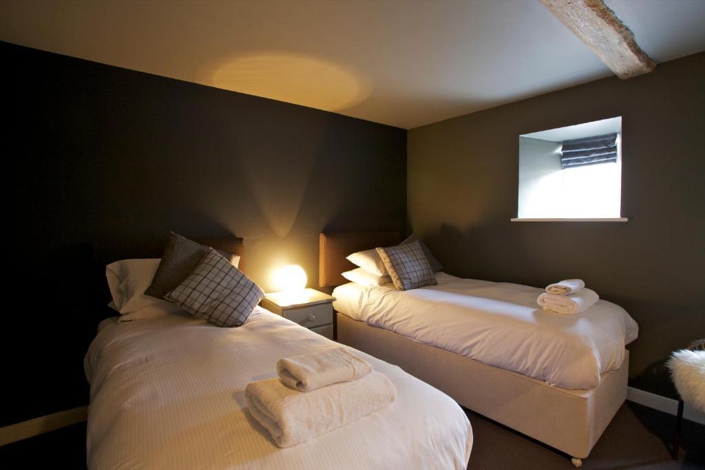 Hotel The Kings Arms à Didmarton Chambre photo